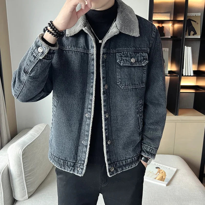 Men Denim Jacket Men Fleece Trendy Winter Velvet Coats 2025 Men Korean Slims Casual Thick Jacket Male Lamb Fur Casual Outerwear
