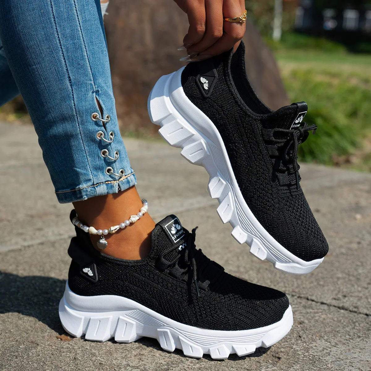 Women Shoes Mesh Casual Shoes Platform Soft Sole Tennis Shoes Knitted Shallow Vulcanized Shoe Lightweight Lace-up Women Sneakers