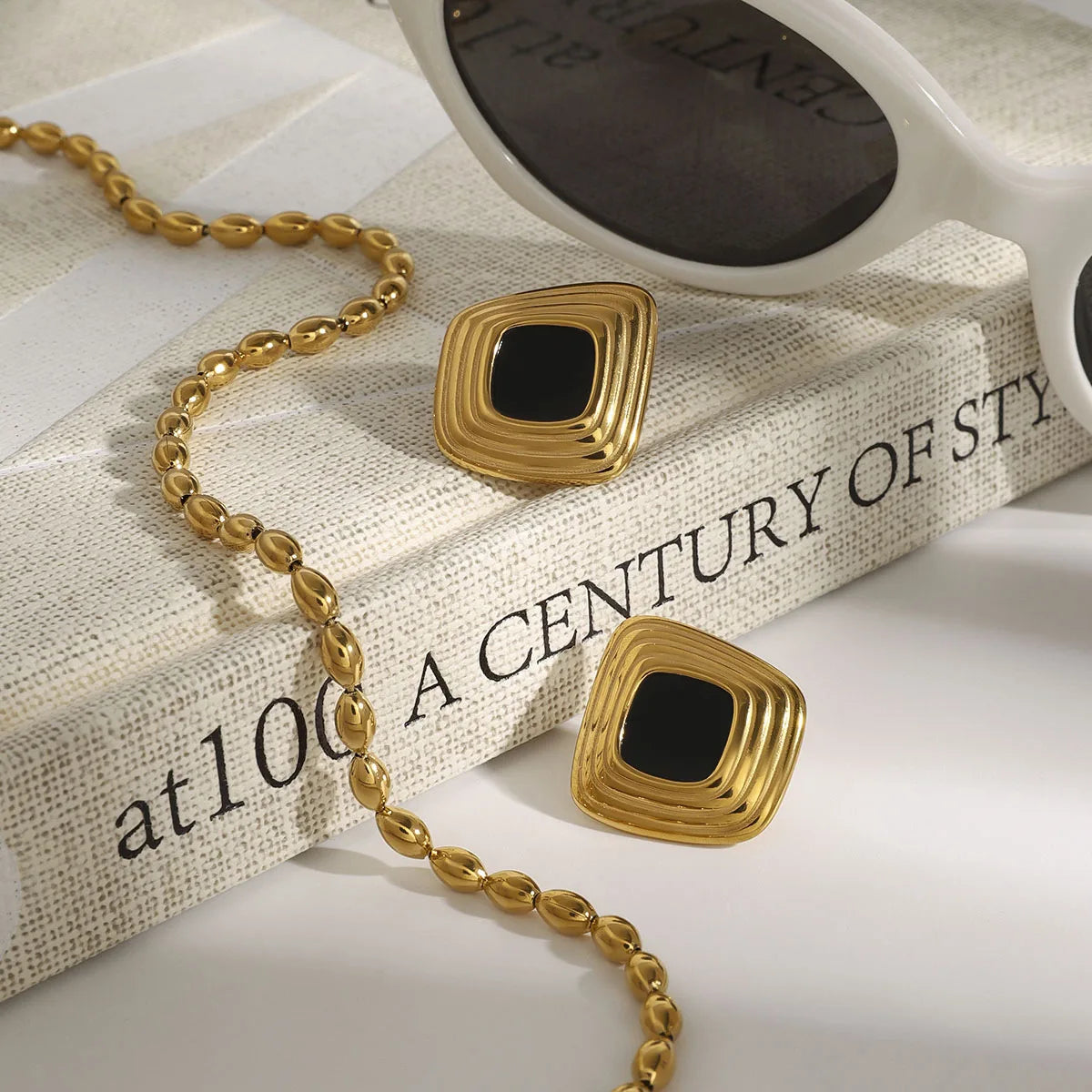 New Style Dainty 18K Gold Stainless Steel Earring Pearl Fashion Flower Glass Pearl Drop Earrings