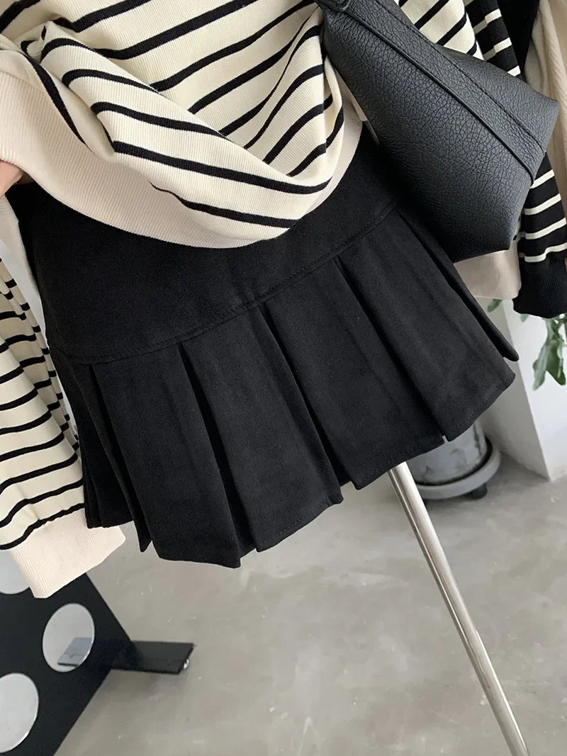Oumale Pure Color Suede Mini Skirt Women's Autumn New Korean Style Slimming Anti-Light Pleated Short Skirt A- Line