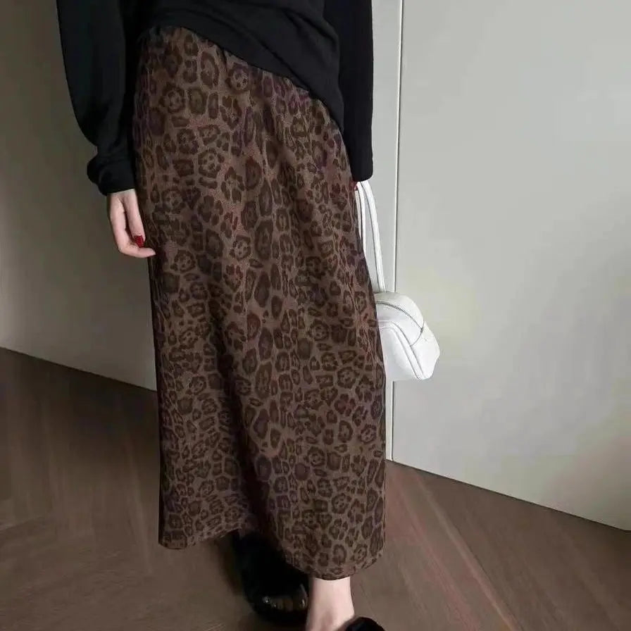 Leopard Print Midi Skirt for Women in Autumn and Winter Mid to Long, Elastic Waisted Retro Skirt All Match Long Skirt