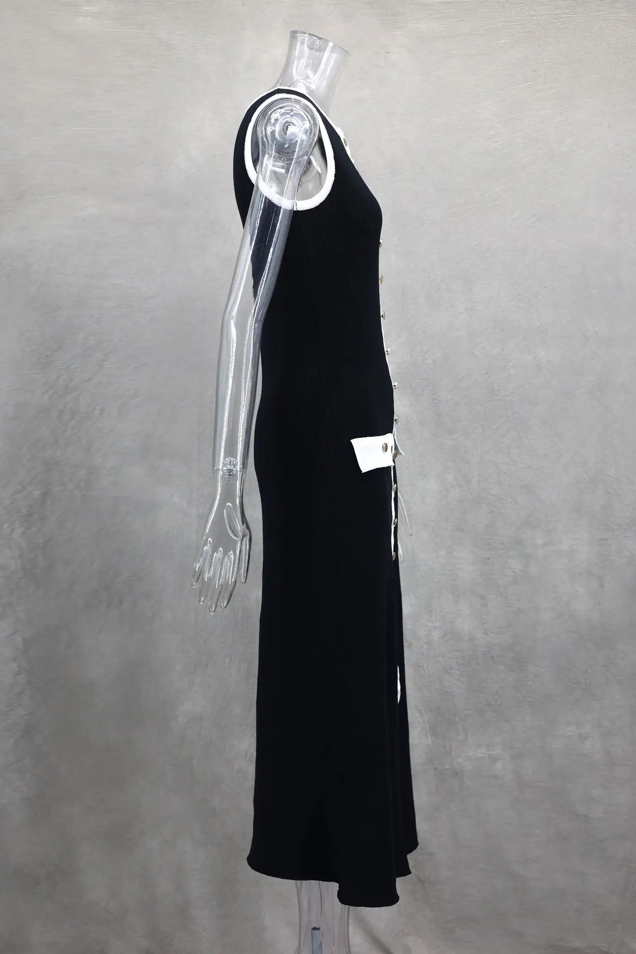 Elegant Knitted Midi Dresses Women's Black White Patchwork Slit Single Breasted Sleeveless Curvy Dress 2025 Summer Street Wear