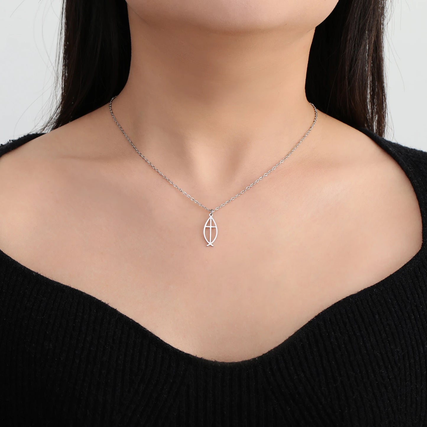 LIKGREAT Christian Jesus Fish Pendant Necklace for Women Stainless Steel Ichthys Faith Pray Choker Jewelry Valentine's Day Gifts