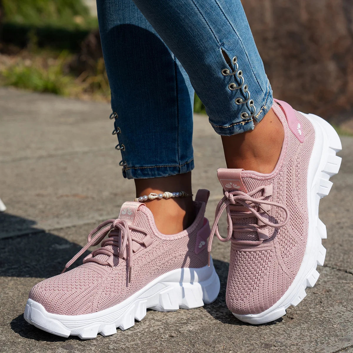 Women Shoes Mesh Casual Shoes Platform Soft Sole Tennis Shoes Knitted Shallow Vulcanized Shoe Lightweight Lace-up Women Sneakers