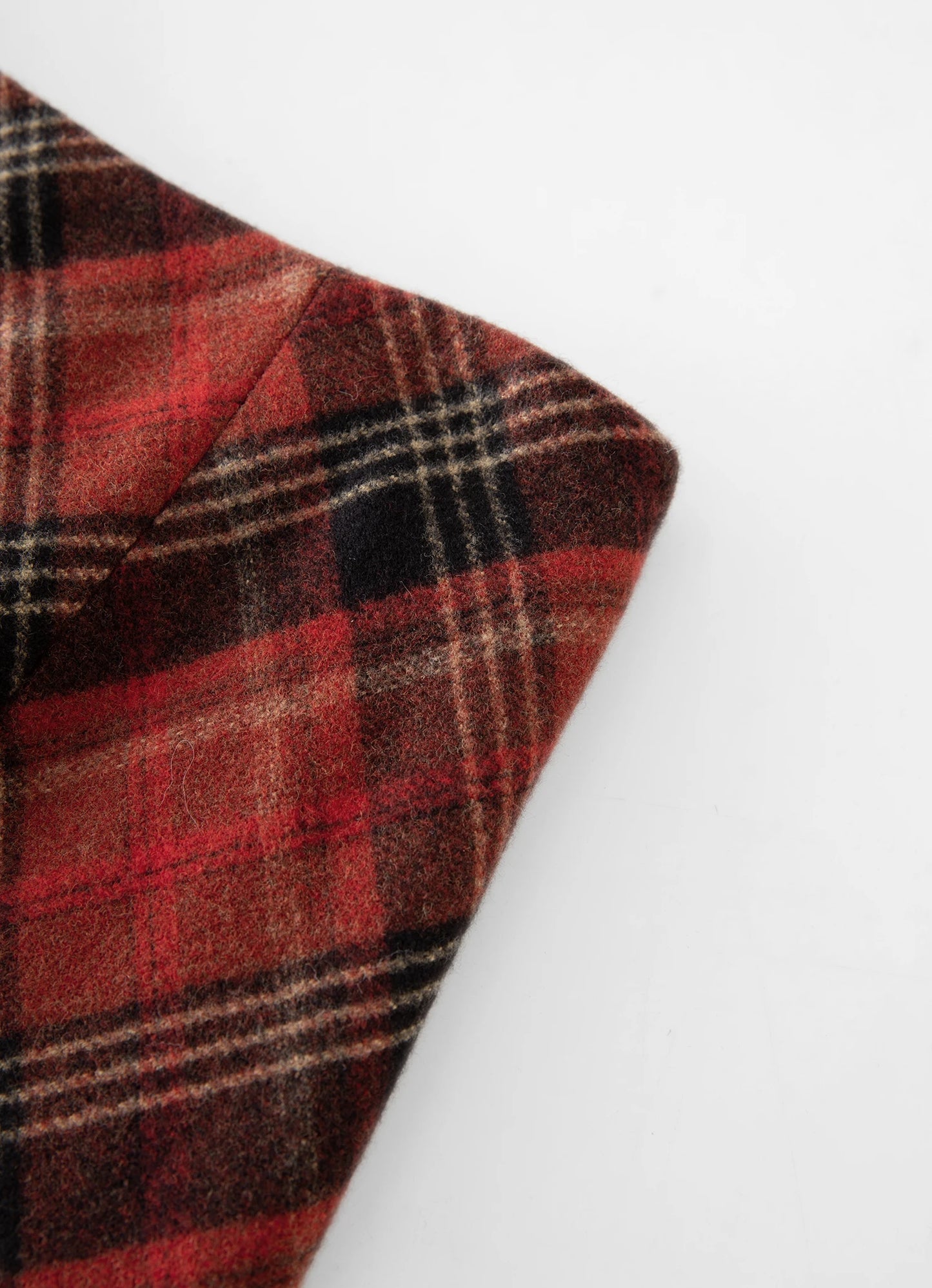 ZIQIAO Petite Size Retro Red Plaid Straight Tube Skirt for Women 2024 Winter New High Waisted Mid Length Skirt 24ZQ94351