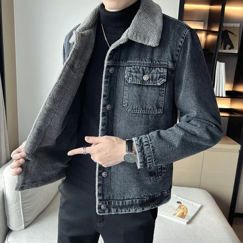 Men Denim Jacket Men Fleece Trendy Winter Velvet Coats 2025 Men Korean Slims Casual Thick Jacket Male Lamb Fur Casual Outerwear