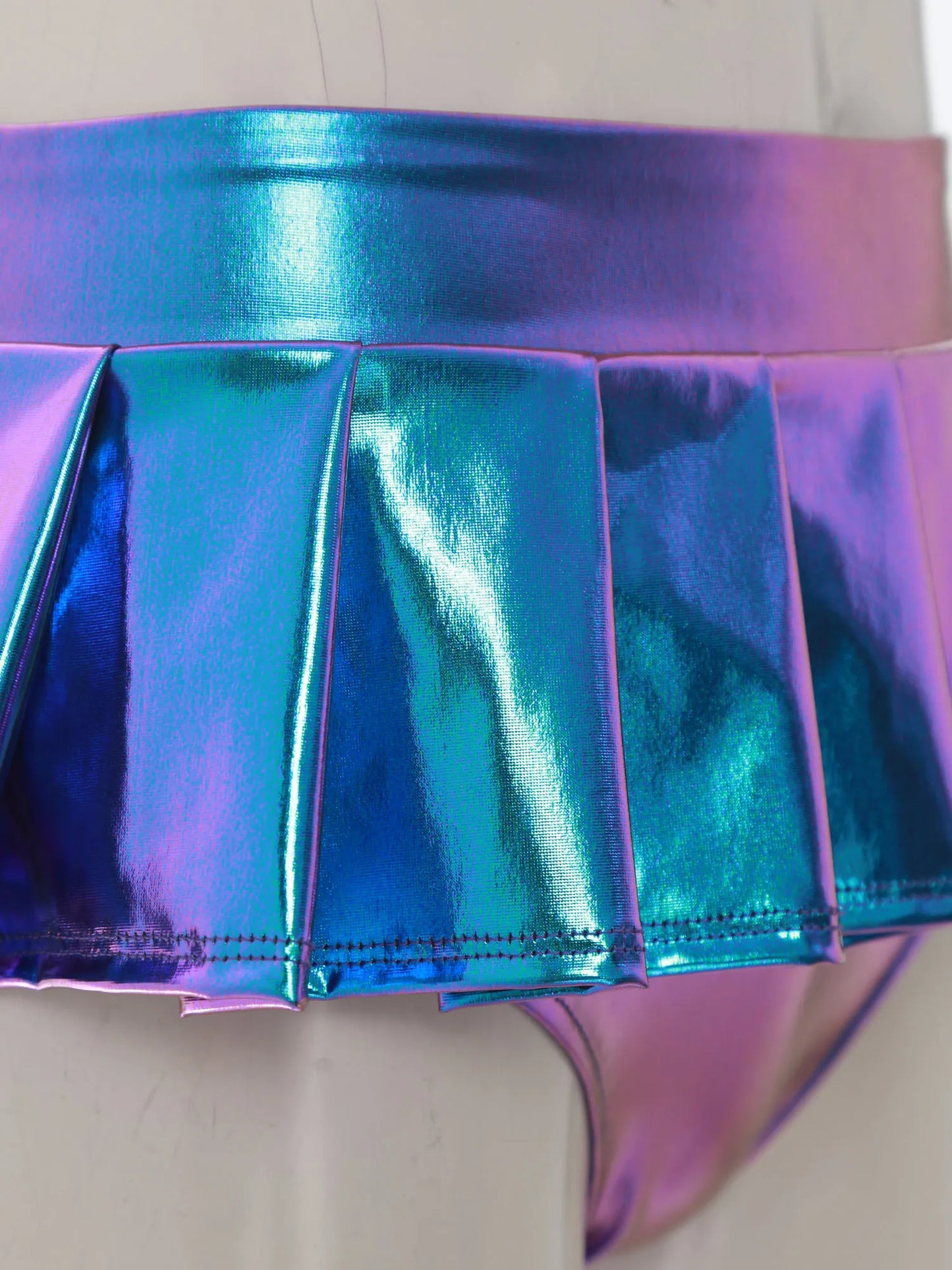 Womens Metallic Shiny Mini Skirt Elastic Waistband Pleated Skirted Underwear Culottes Micro Miniskirts Rave Party Nightclub Wear
