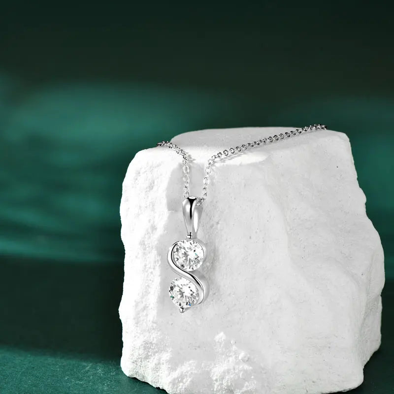 RAPRGOLD GRA Certified 1CT Moissanite Round Pendant Necklaces for Women 925 Sterling Silver Fine Jewelry Chains for Wedding Gift