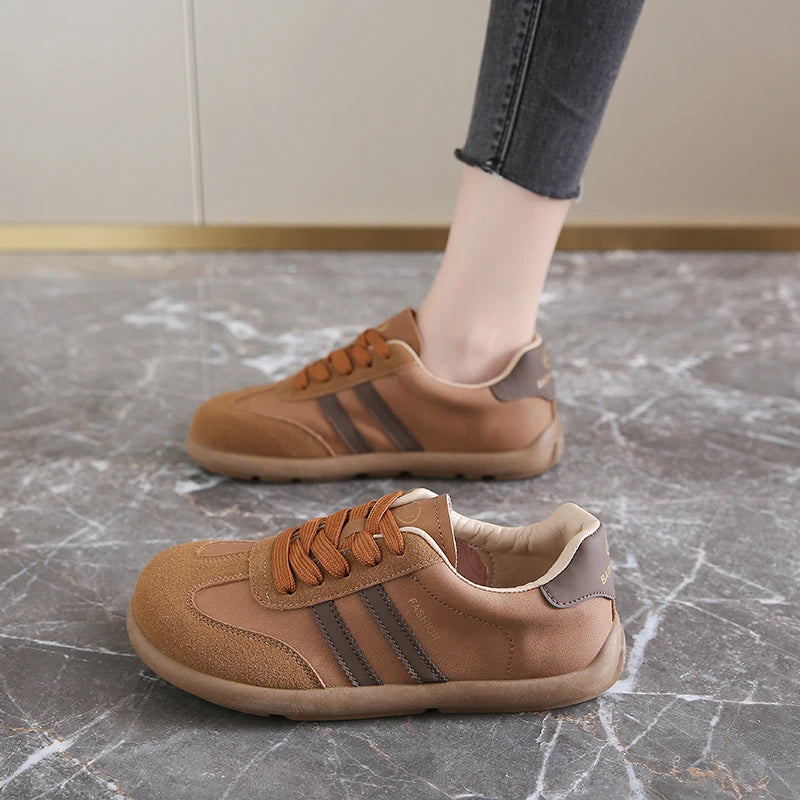 2025 New Autumn/Winter Women's Shoes Comfortable Casual Shoes College Style Wide Toe Soft Flat Shoes Outdoor Casual Sports Shoes