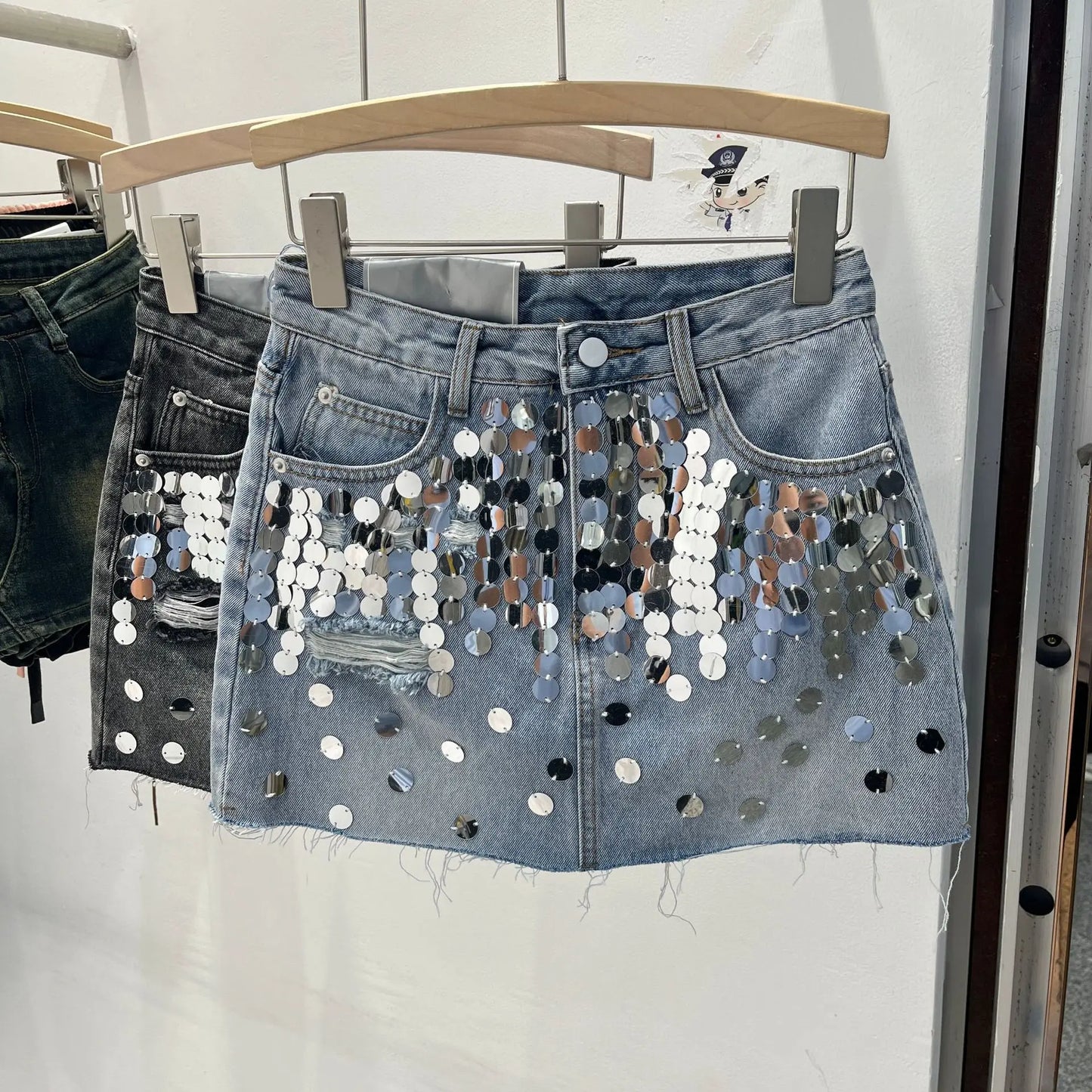 Black Skirt Korean Style Slimming Denim Skirt Women 2024 Summer New High Waist Fashionable Sequins Frayed A- Line Mini Skirts