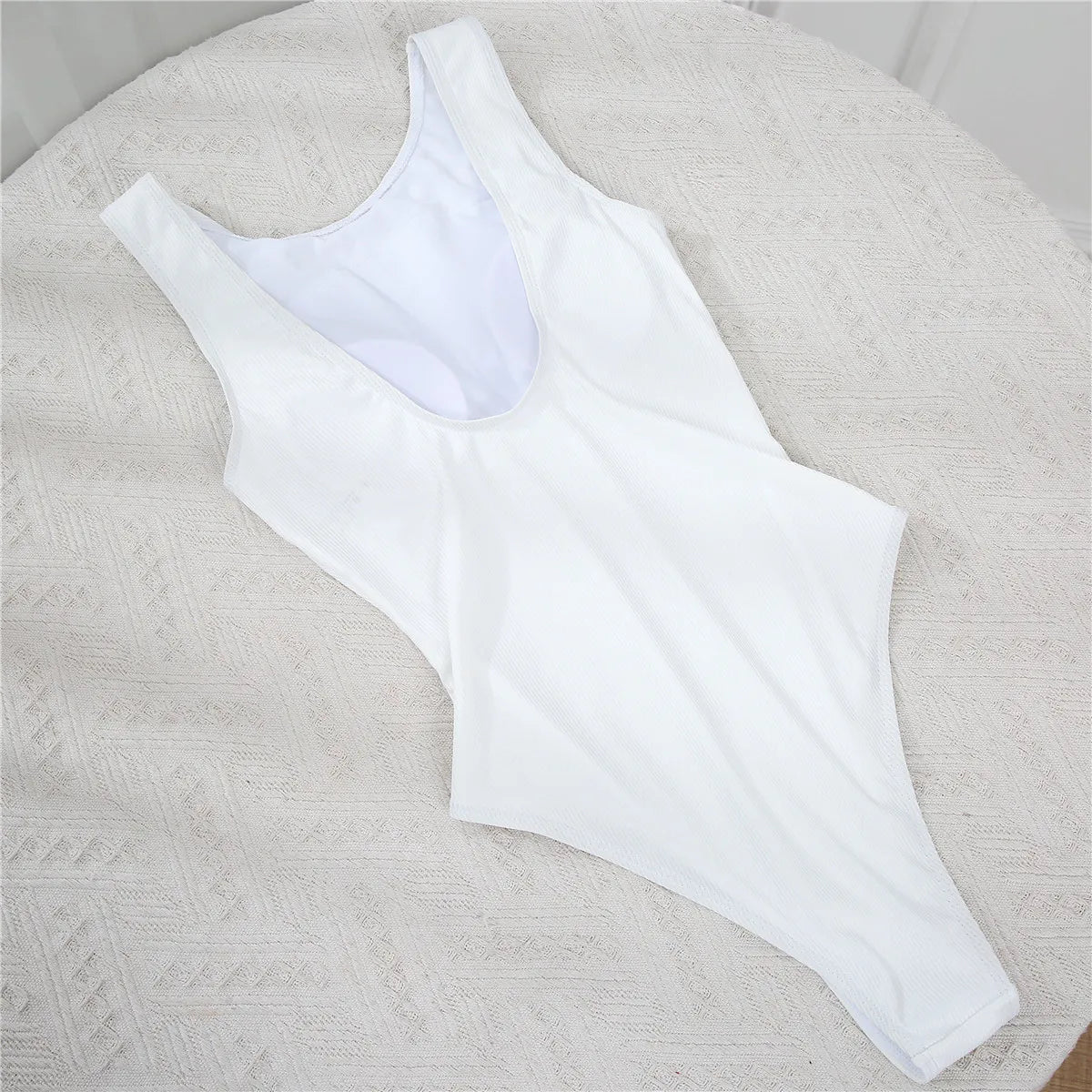 Best-selling bikini, sexy hot girl outfit, threaded special fabric, simple and elegant one-piece swimsuit  bathing suit women