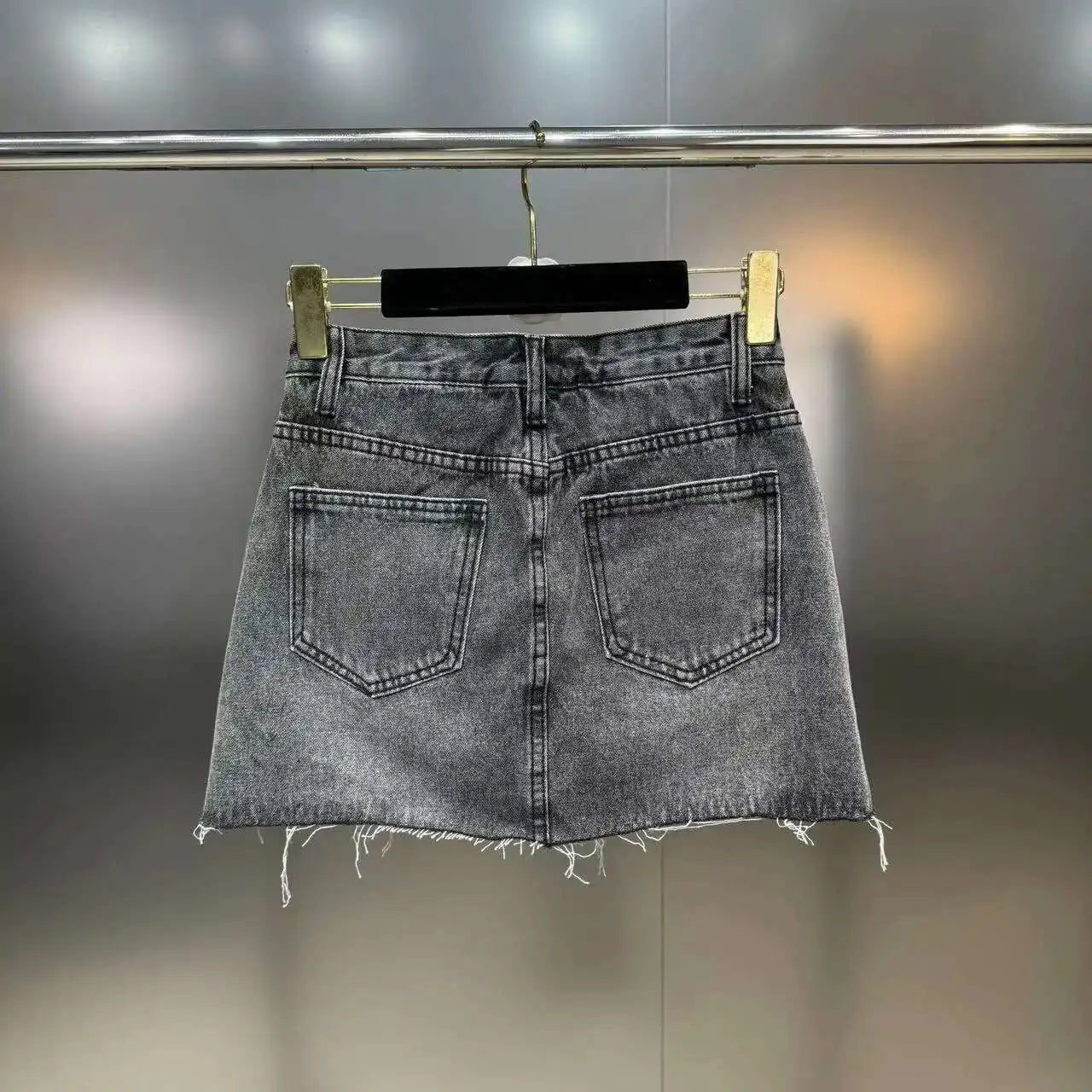 DEAT Sequins Decoration Denim Skirts For Women 2024 Summer New Items High Waist Wrap Hip Skirt Female Trendy Fashion 29L7154