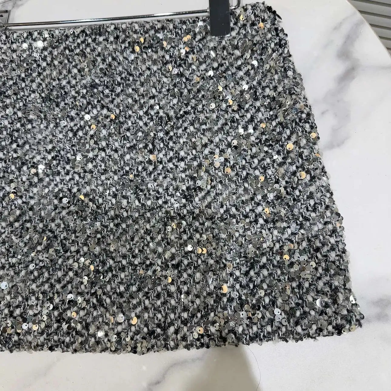 DEAT Trendy New Collection Women's Sequins Tweed Skirts 2025 Spring Fashion Zipper High Waist Wrap Hip Skirt Female 11XX7555