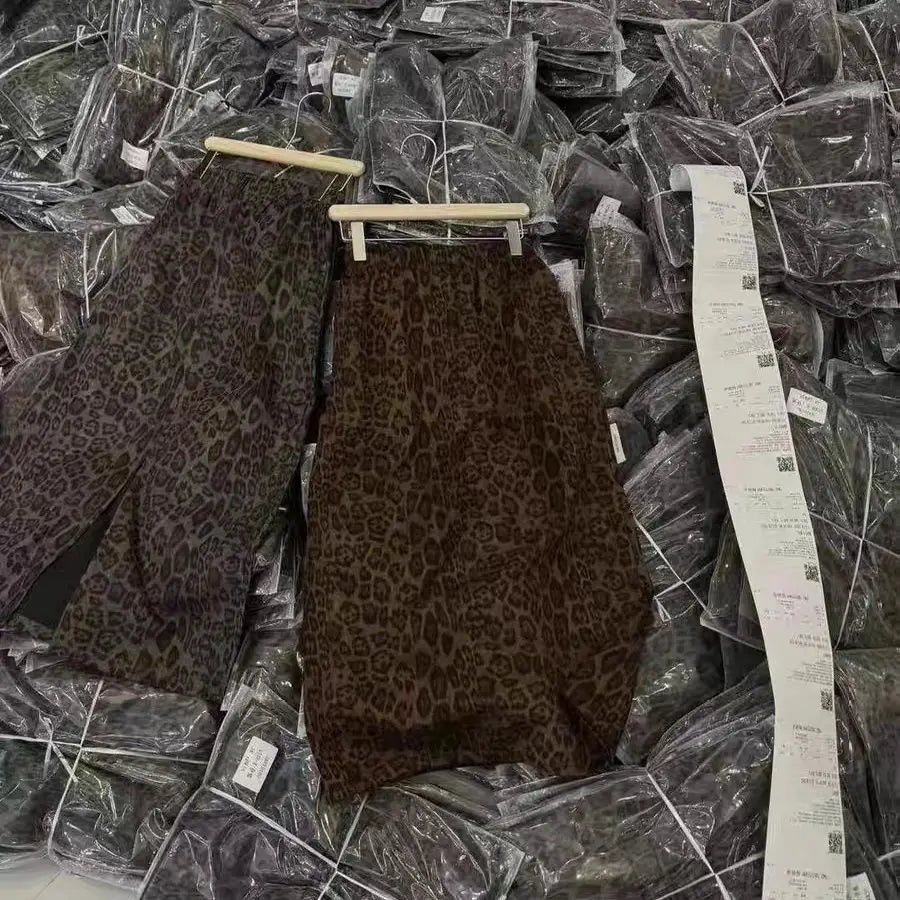 Leopard Print Midi Skirt for Women in Autumn and Winter Mid to Long, Elastic Waisted Retro Skirt All Match Long Skirt