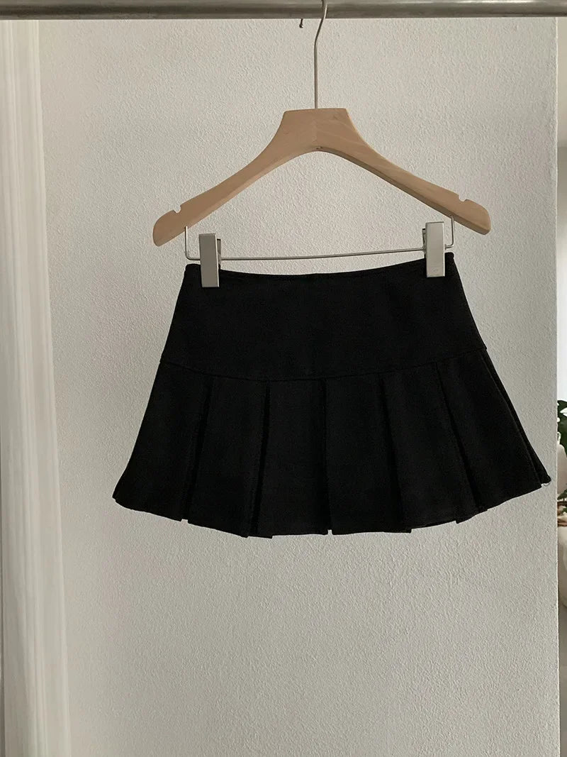 Oumale Pure Color Suede Mini Skirt Women's Autumn New Korean Style Slimming Anti-Light Pleated Short Skirt A- Line