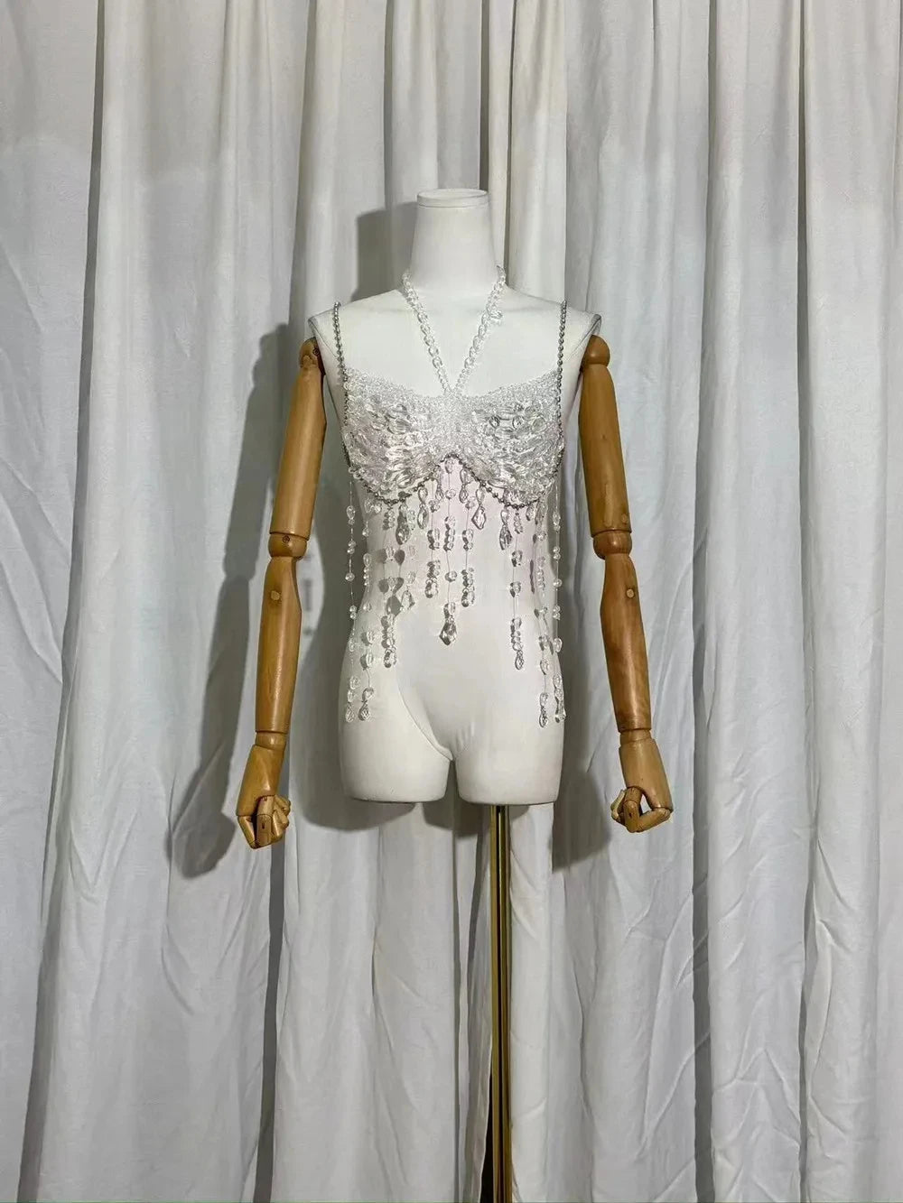 Sexy Europe And The United States Crystal Pearl Female Vest Handmade Street Shooting Bra Top Hollow Body Chain Holiday Swimsuit