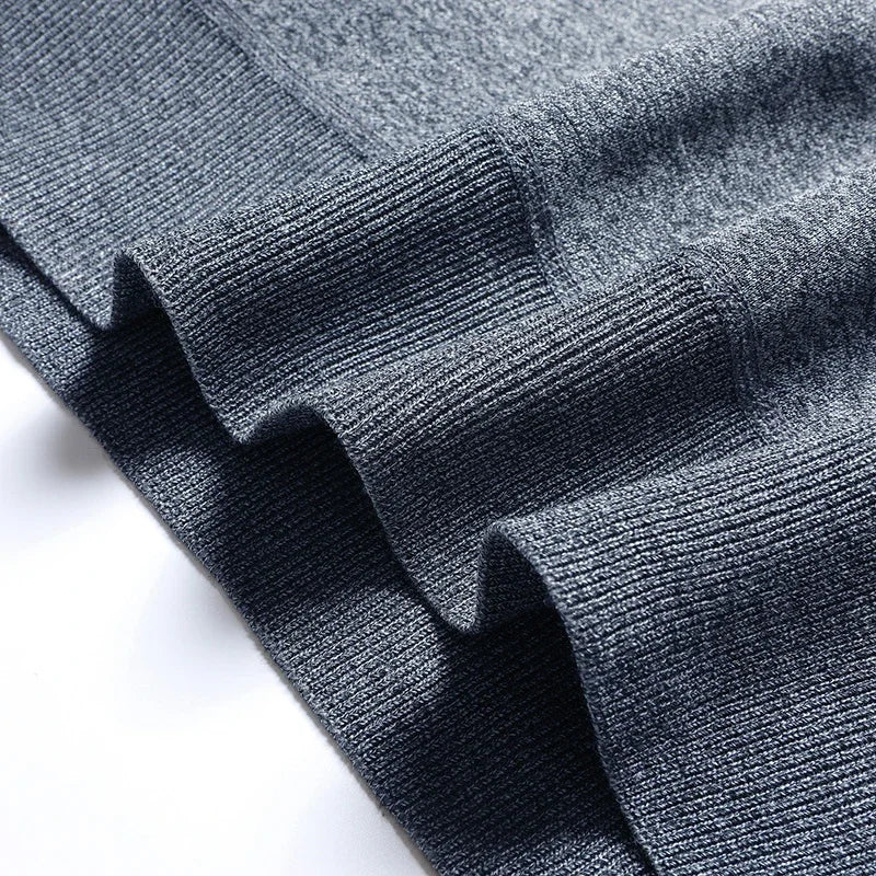 Autumn and Winter New Collection with Fleece Fake Two Piece Long Sleeved Polo Shirt for Men Fashionable and Casual Versatile Top