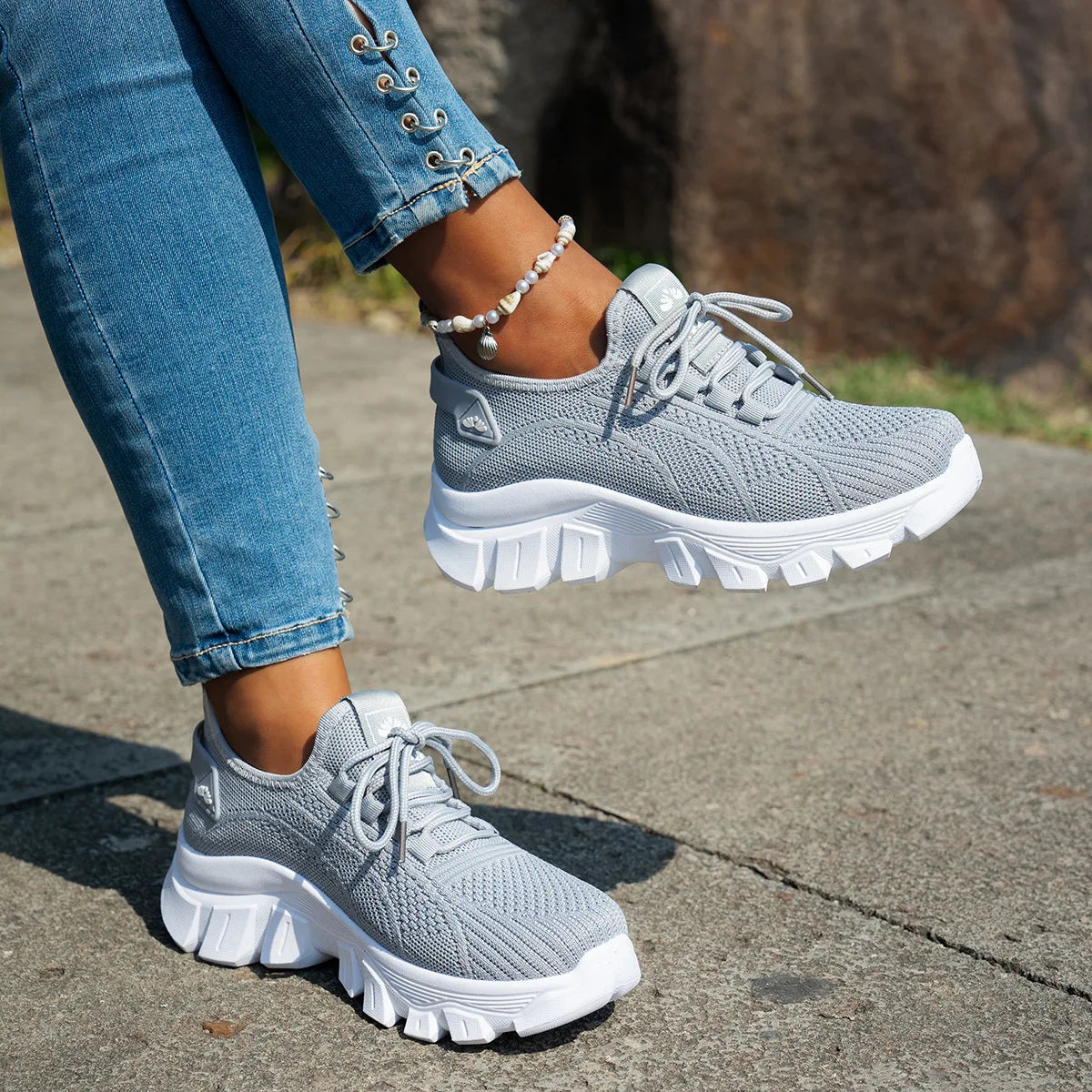 Women Shoes Mesh Casual Shoes Platform Soft Sole Tennis Shoes Knitted Shallow Vulcanized Shoe Lightweight Lace-up Women Sneakers