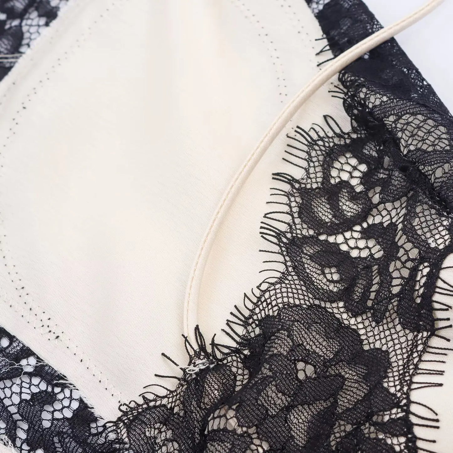 Women Fashion Sexy V-Neck Lace Elegant Halter Dress Asymmetric Hem Dress 2025 Summer New Fashion Holiday Party Beach Dresses