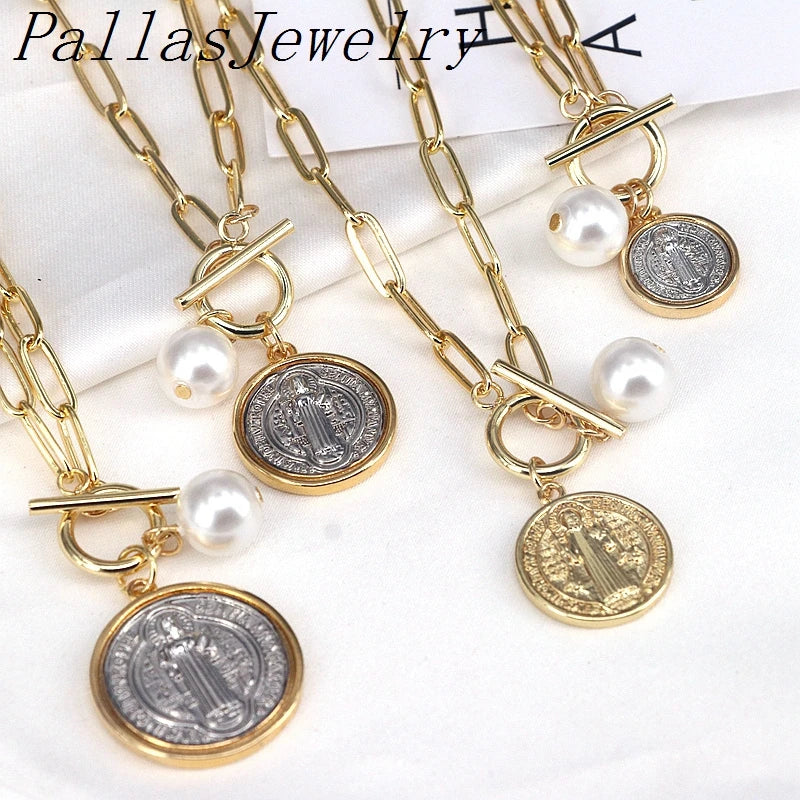5Pcs Fashion Shell Pearl St Benedict Pendant Necklace Elegant Women Jewelry 18K Gold-Plated  Chain Necklaces Accessory