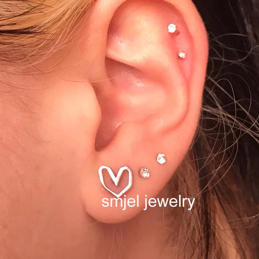 Romantic Simple Tiny Heart Earrings Female Minimalist Stainless Steel Love Stud Earring Hypoallergenic Jewelry Wedding Gift