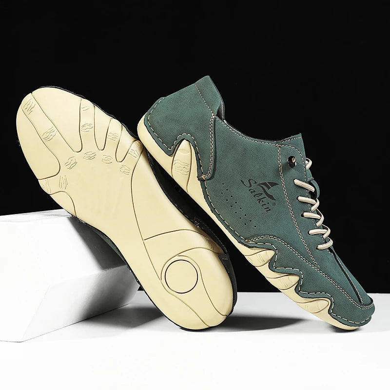 New 2025 Fashion Handmade Leather Casual Men Shoes Design Sneakers Slip On Loafers Breathable Low Top Flats Driving Plus Size