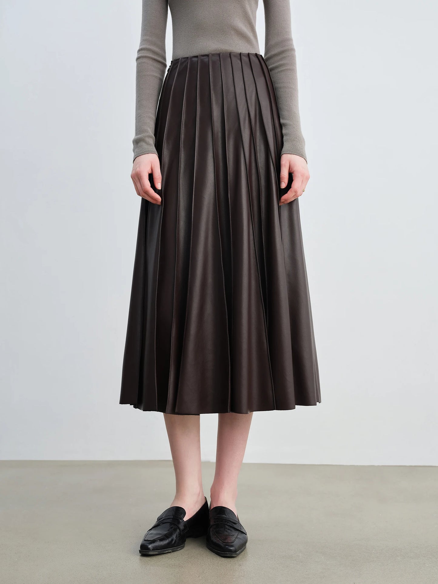 ZIQIAO Petite Women's Cherry Gloss Stylish 3D PU Leather Half Skirt 2025 New Women's A-line Pleated Umbrella Skirt 25ZQ93098