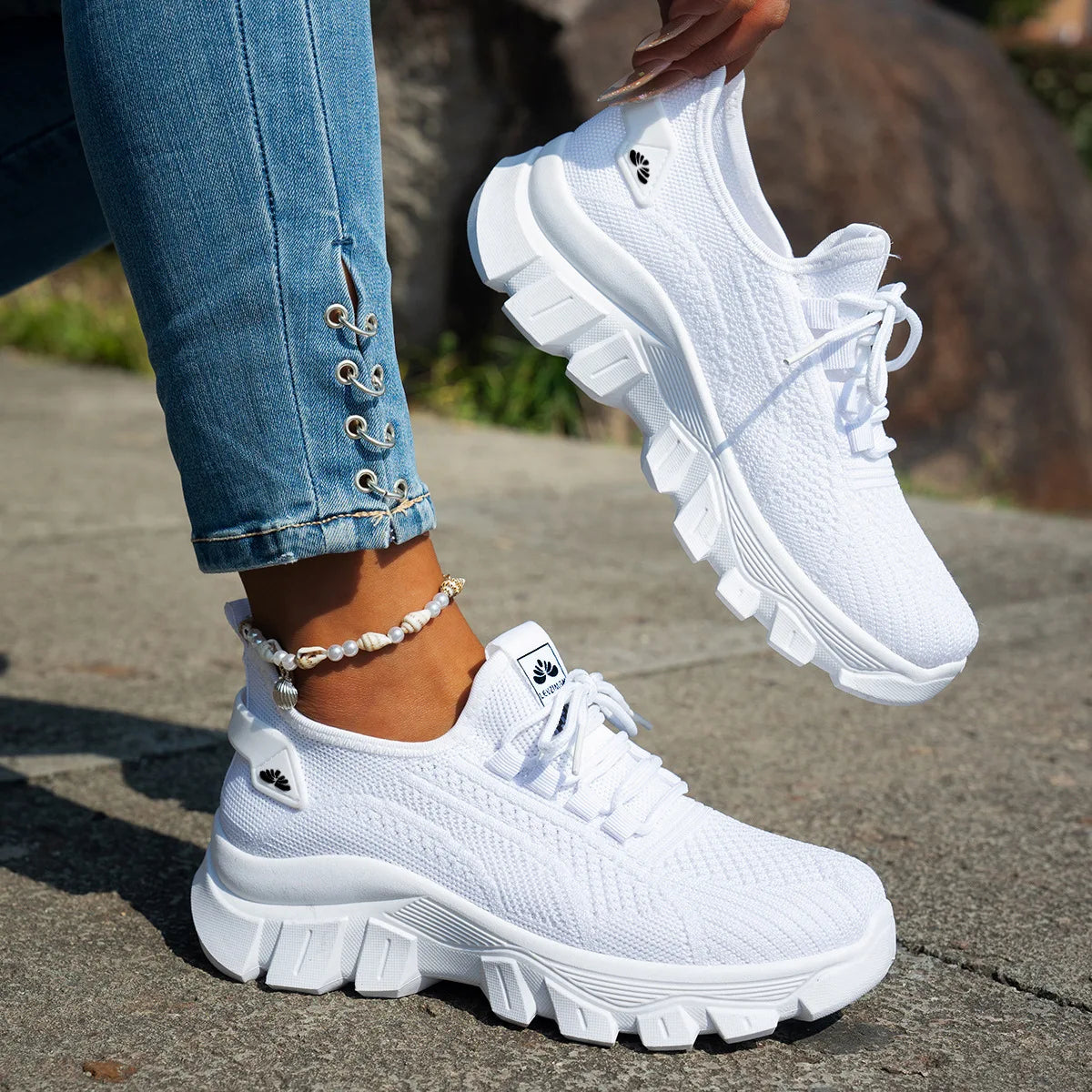 Women Shoes Mesh Casual Shoes Platform Soft Sole Tennis Shoes Knitted Shallow Vulcanized Shoe Lightweight Lace-up Women Sneakers