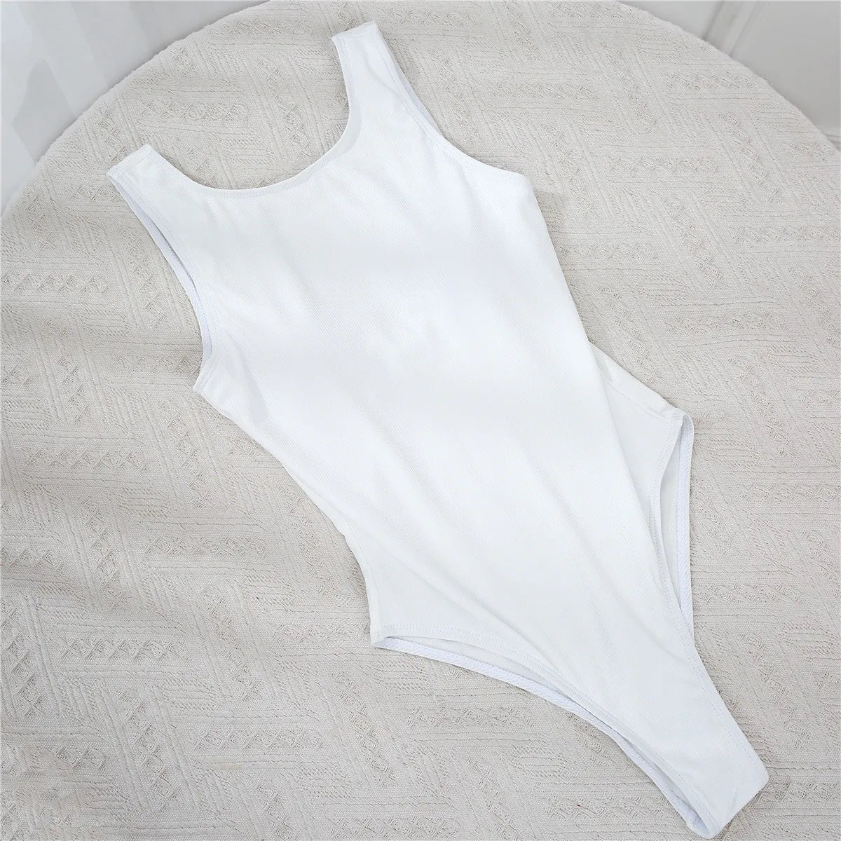 Best-selling bikini, sexy hot girl outfit, threaded special fabric, simple and elegant one-piece swimsuit  bathing suit women