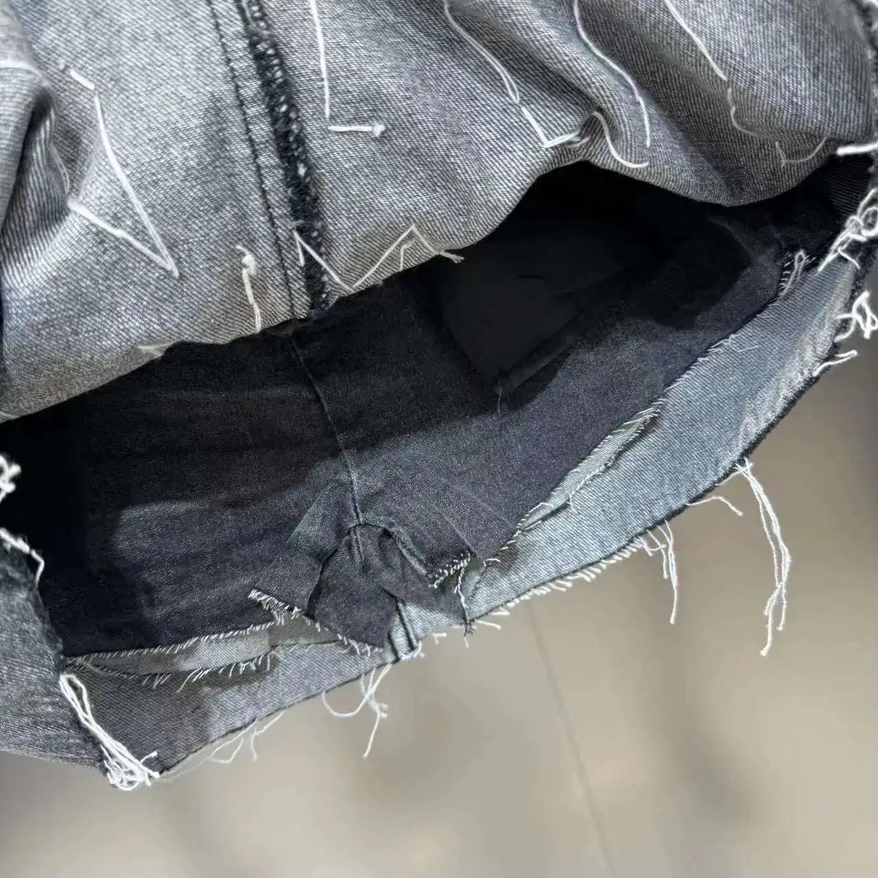 DEAT Sequins Decoration Denim Skirts For Women 2024 Summer New Items High Waist Wrap Hip Skirt Female Trendy Fashion 29L7154