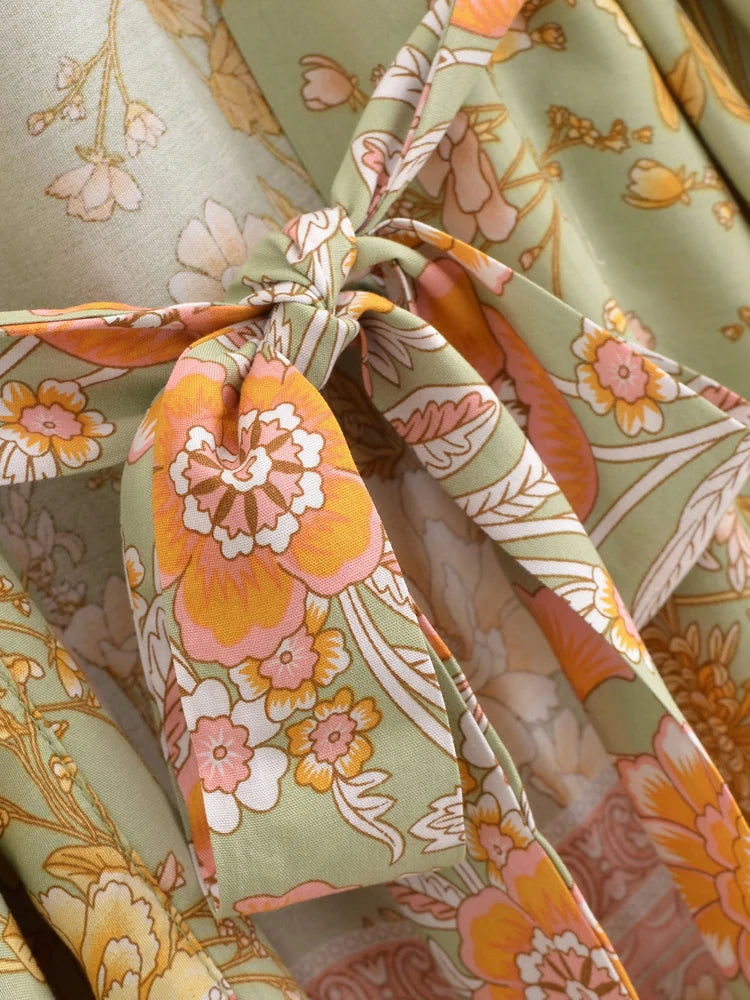 Boho Queens Multi Floral Print Sashes Short Kimono Women Bohemian V Neck Batwing Sleeves Rayon Robe Beach Bikini Cover-up