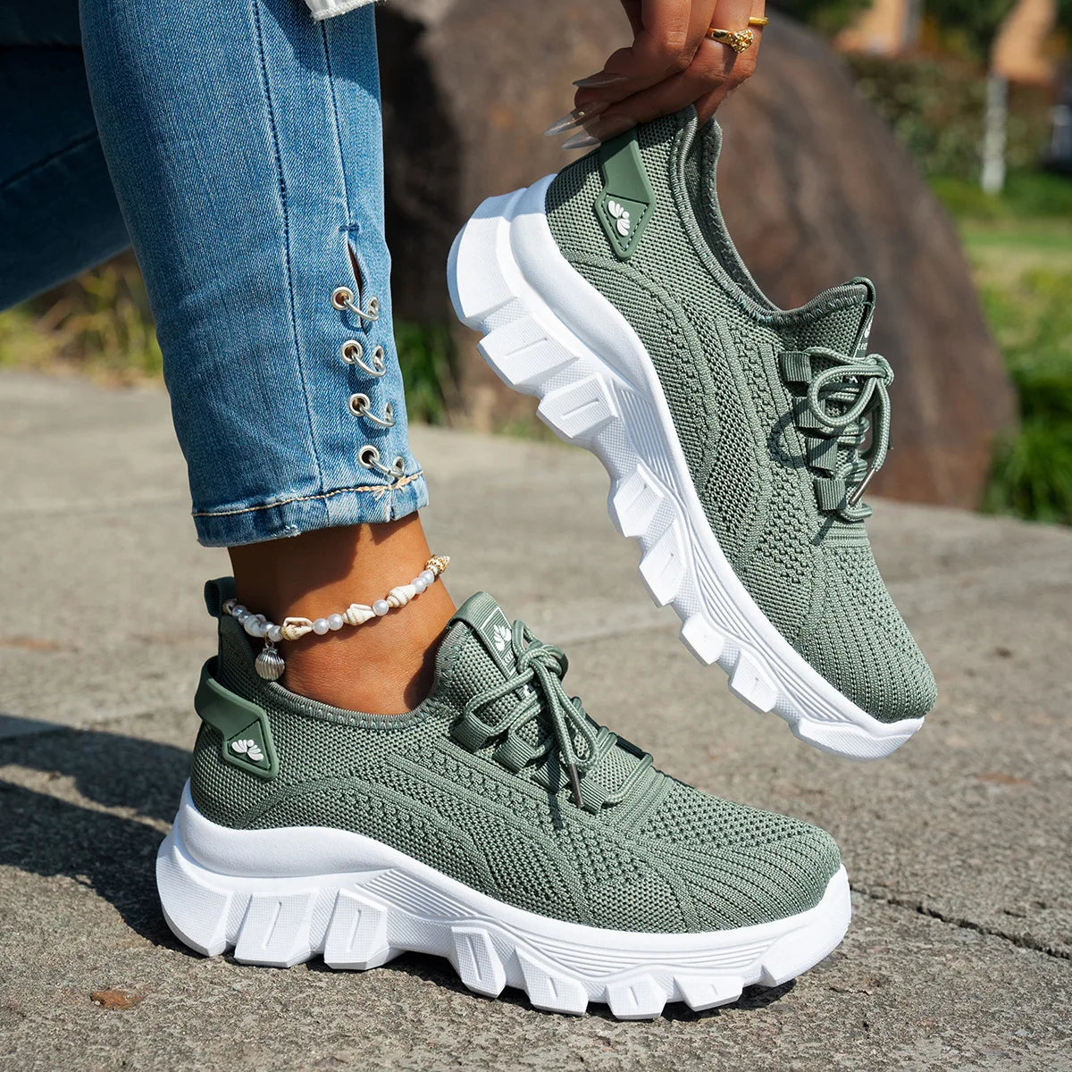 Women Shoes Mesh Casual Shoes Platform Soft Sole Tennis Shoes Knitted Shallow Vulcanized Shoe Lightweight Lace-up Women Sneakers