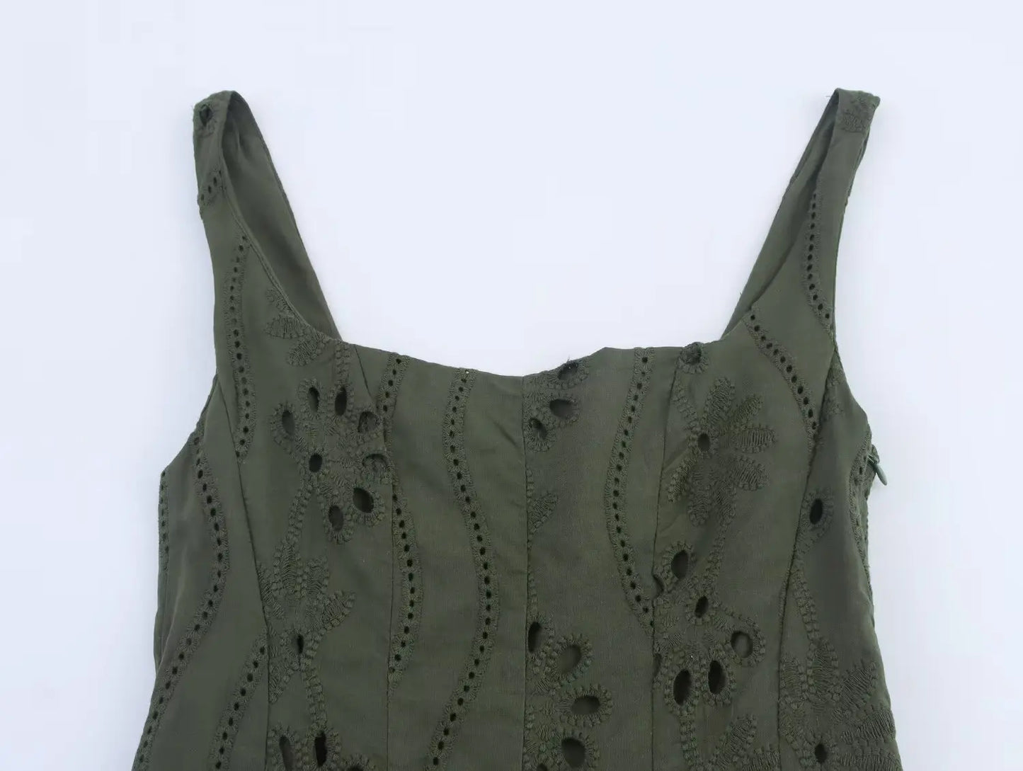 Women Embroidered Hollow A-line Dress Retro Lapel Backless Sleeveless High Waist Pleated Side Zipper Solid Color Midi Dress