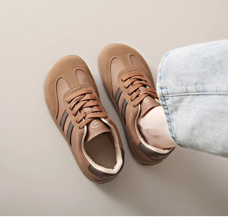 2025 New Autumn/Winter Women's Shoes Comfortable Casual Shoes College Style Wide Toe Soft Flat Shoes Outdoor Casual Sports Shoes