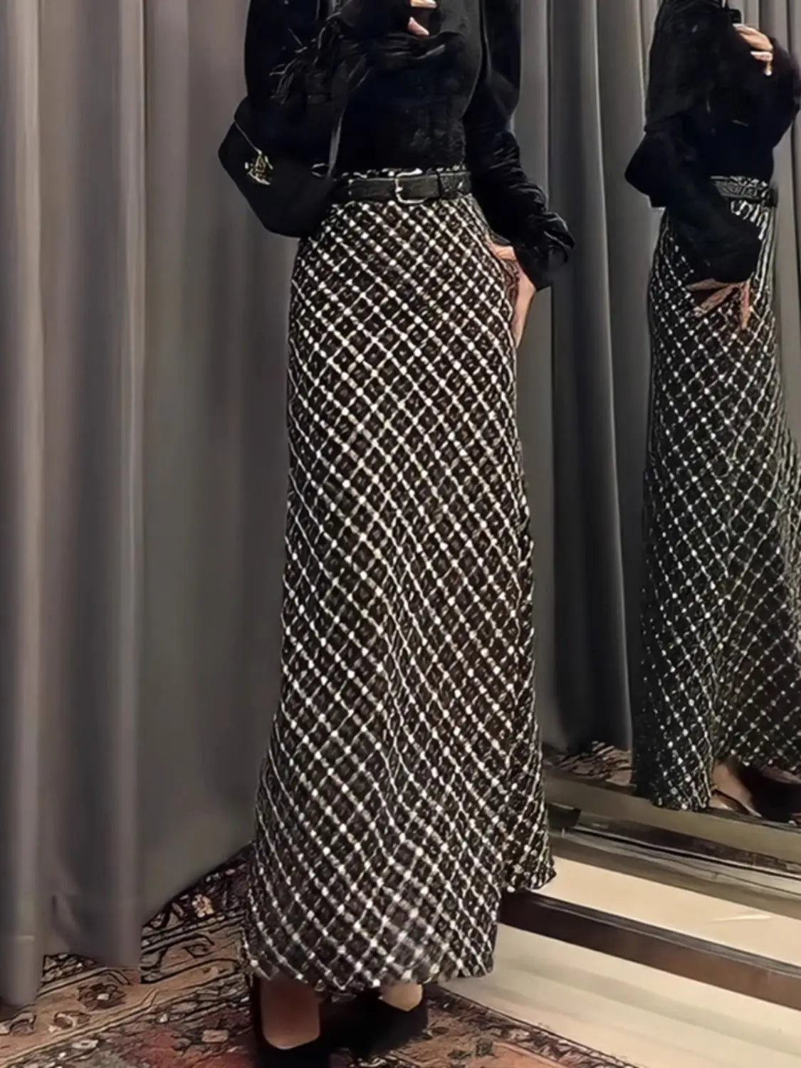 Fashion trend plaid thin high waist skirt women's 2025 autumn and winter new loose cover thin niche long skirt