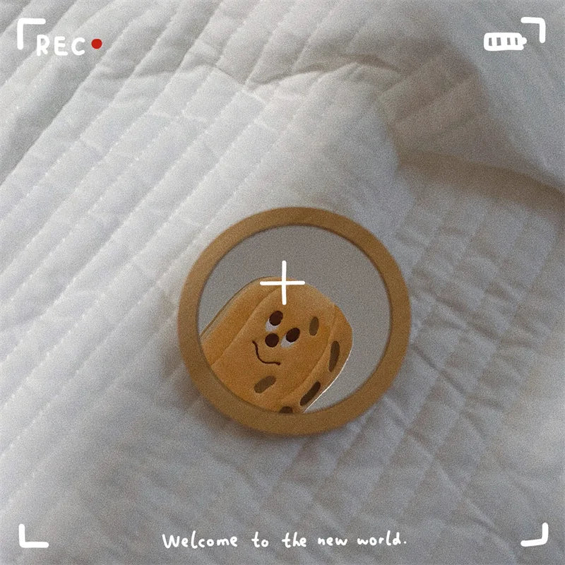 7.2*7.2cm Pure Wood Makeup Mirror Functional Wood Stylish Girls' Round Mirror Versatile Portable Mirror for Beauty Tool