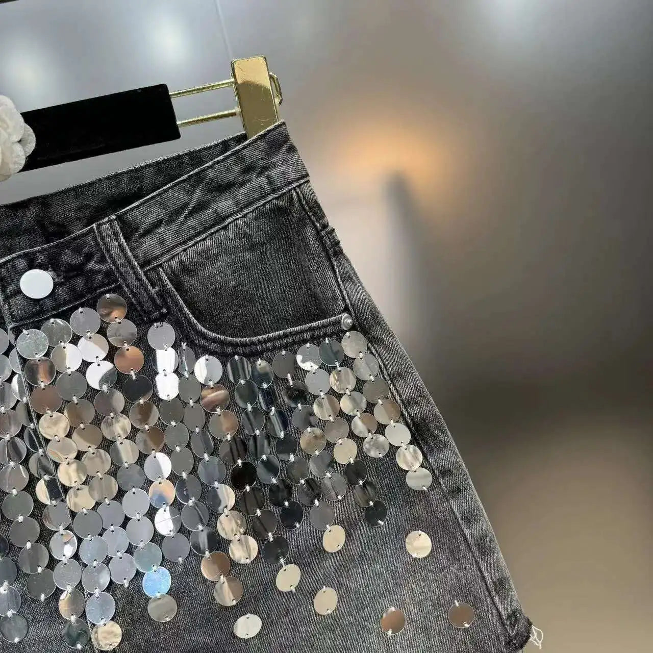 DEAT Sequins Decoration Denim Skirts For Women 2024 Summer New Items High Waist Wrap Hip Skirt Female Trendy Fashion 29L7154