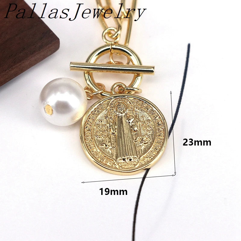 5Pcs Fashion Shell Pearl St Benedict Pendant Necklace Elegant Women Jewelry 18K Gold-Plated  Chain Necklaces Accessory