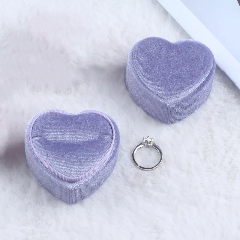 New Creative Heart Shaped Velvet Ring Box Jewelry Packaging Storage Box Propose Marriage Wedding Ring Organizer Display Case