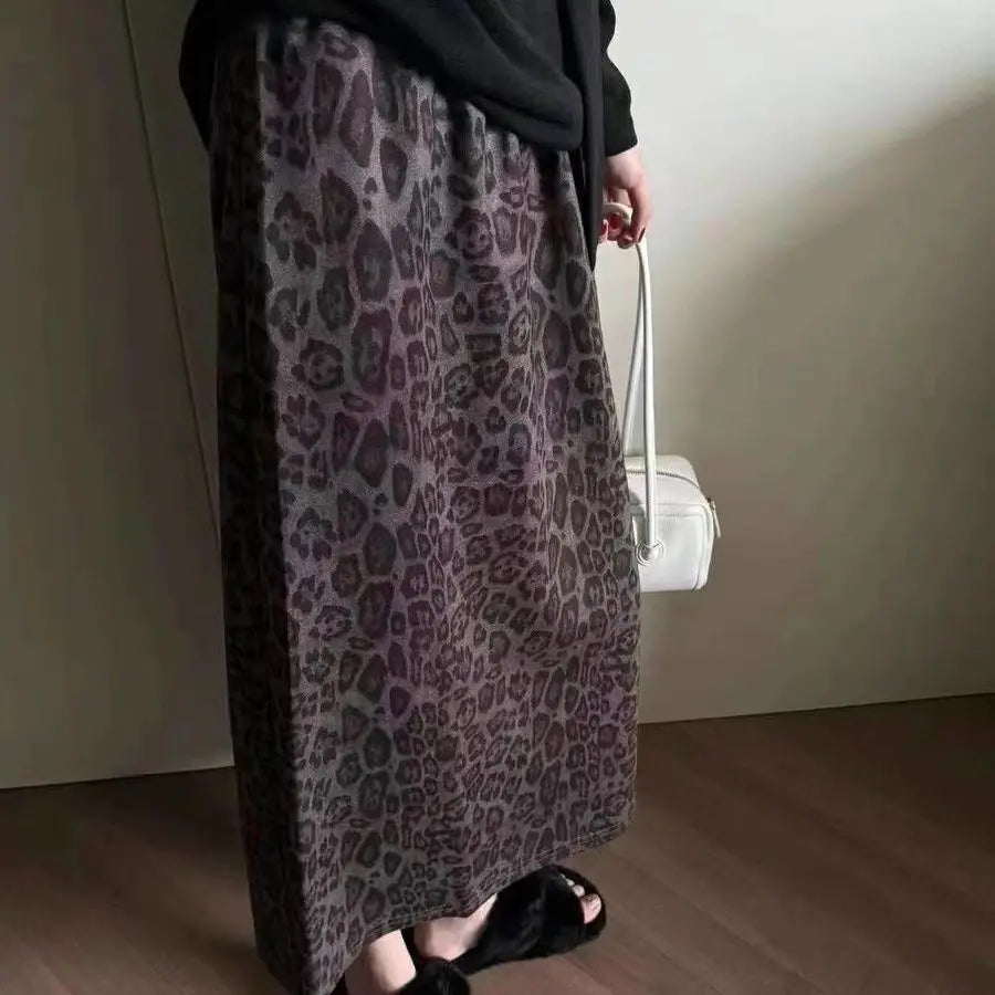 Leopard Print Midi Skirt for Women in Autumn and Winter Mid to Long, Elastic Waisted Retro Skirt All Match Long Skirt