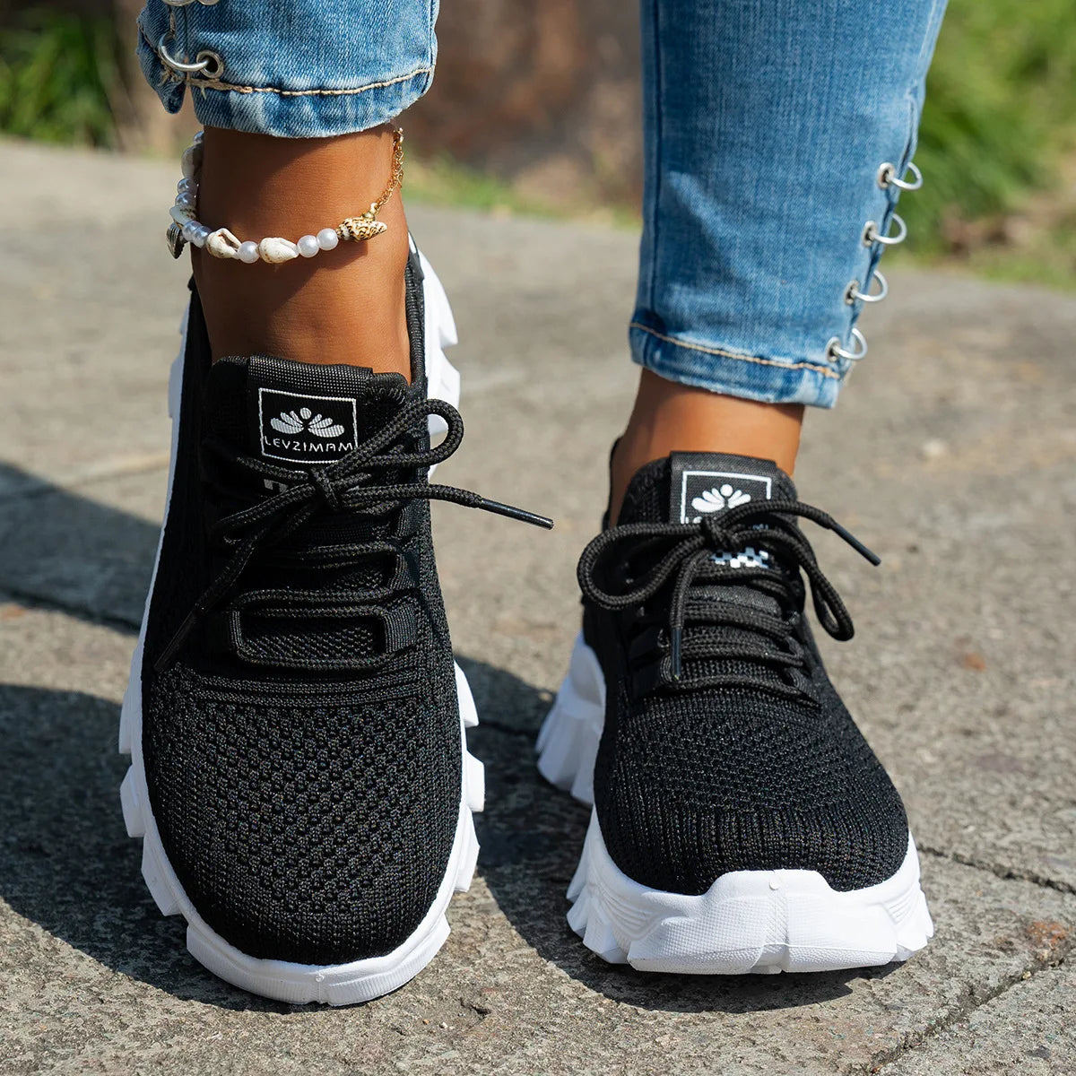 Women Shoes Mesh Casual Shoes Platform Soft Sole Tennis Shoes Knitted Shallow Vulcanized Shoe Lightweight Lace-up Women Sneakers