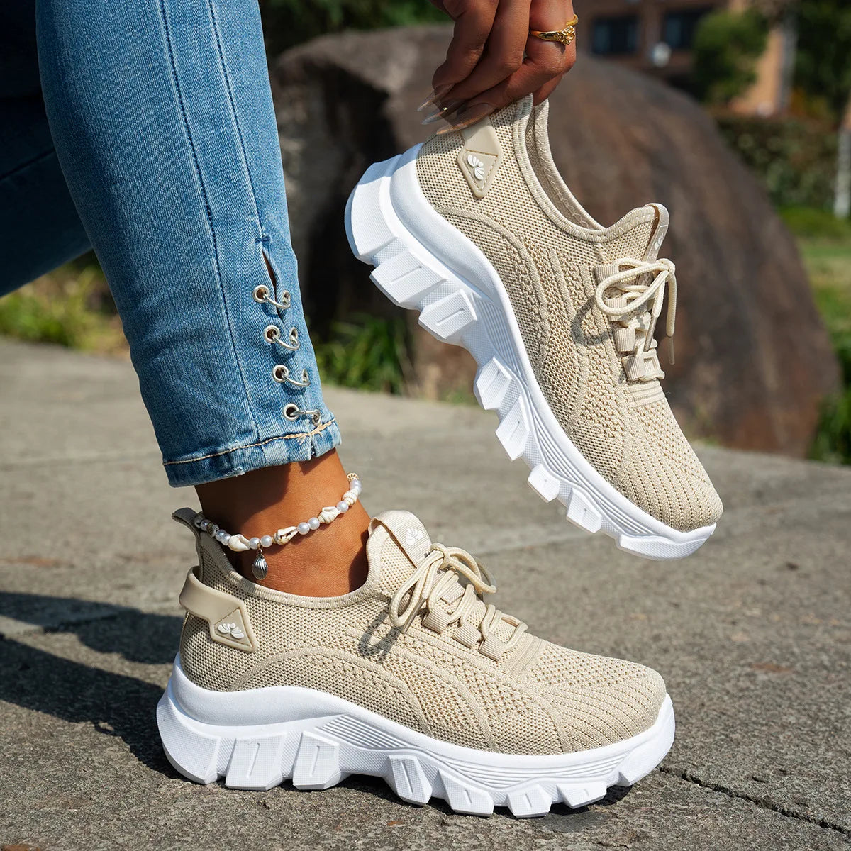 Women Shoes Mesh Casual Shoes Platform Soft Sole Tennis Shoes Knitted Shallow Vulcanized Shoe Lightweight Lace-up Women Sneakers