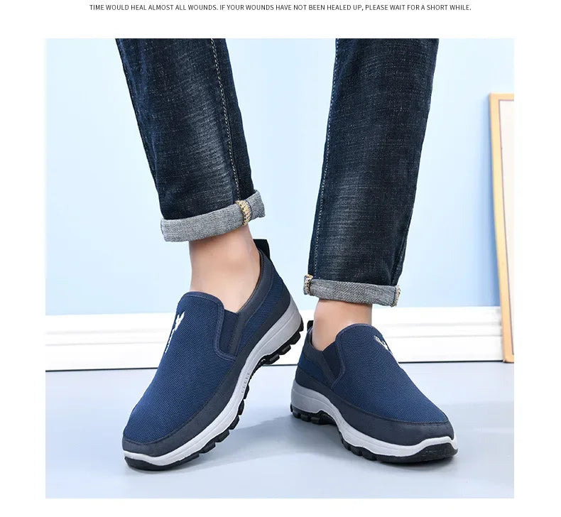 Beijing Men's Cloth Shoes Soft Bottom Breathable Anti-Slip Elderly Walking Shoes Slip-On round Toe Casual Rubber Soled Shoes