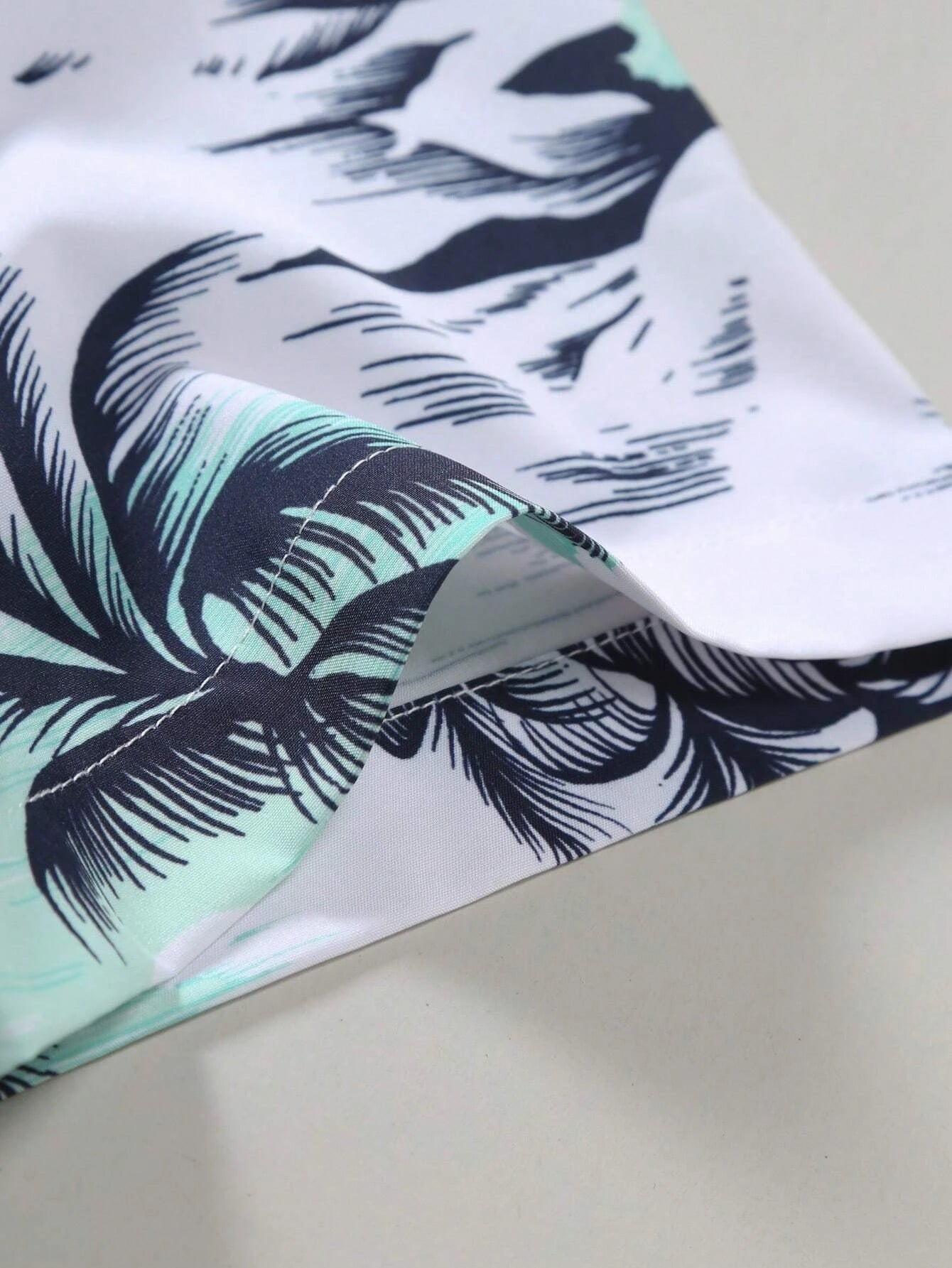 Hawaiian Shirt Man Print Casual Thin Beach Slim Fashion Shirt High Quality Luxury Black Social Vintage Funny Oversized Clothes