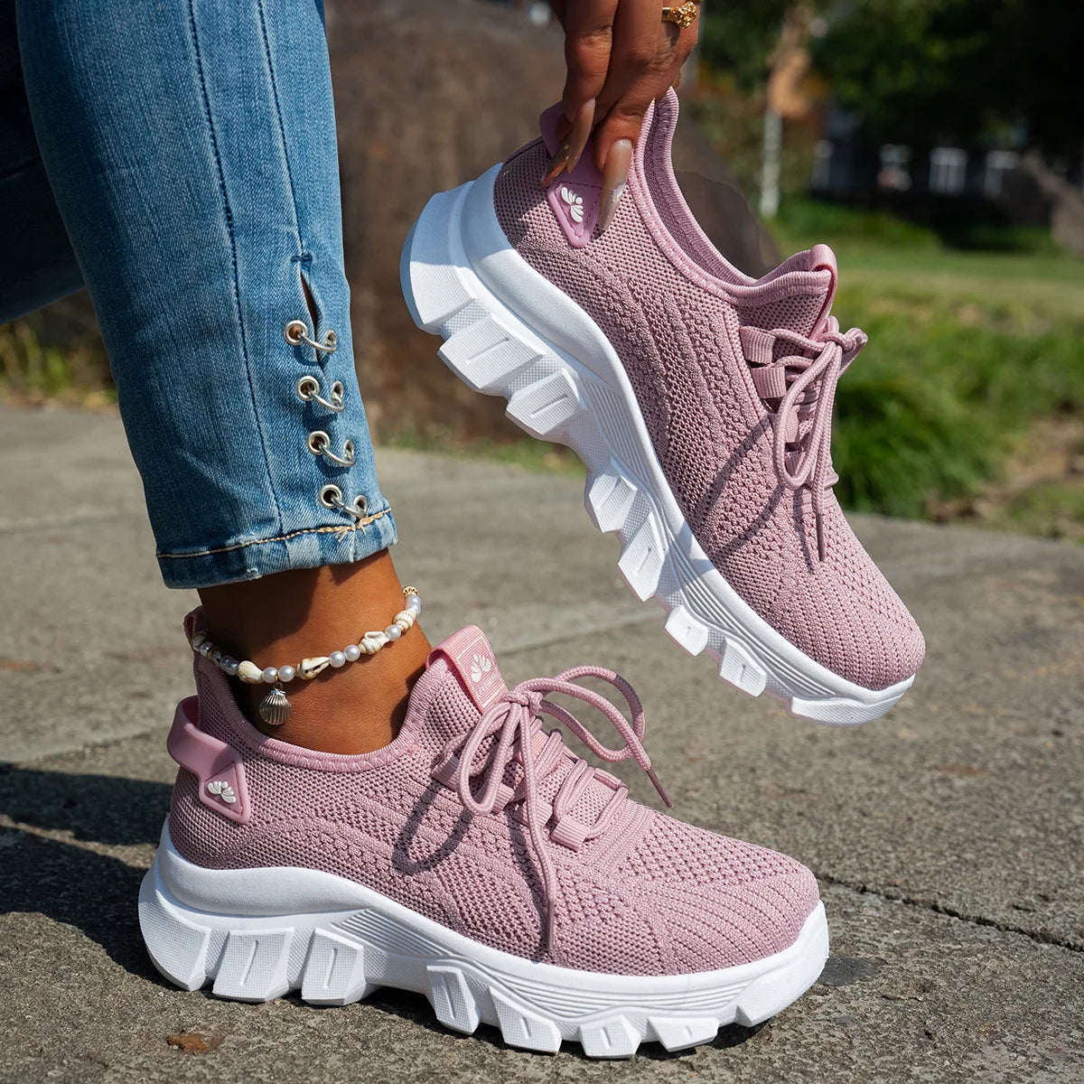 Women Shoes Mesh Casual Shoes Platform Soft Sole Tennis Shoes Knitted Shallow Vulcanized Shoe Lightweight Lace-up Women Sneakers