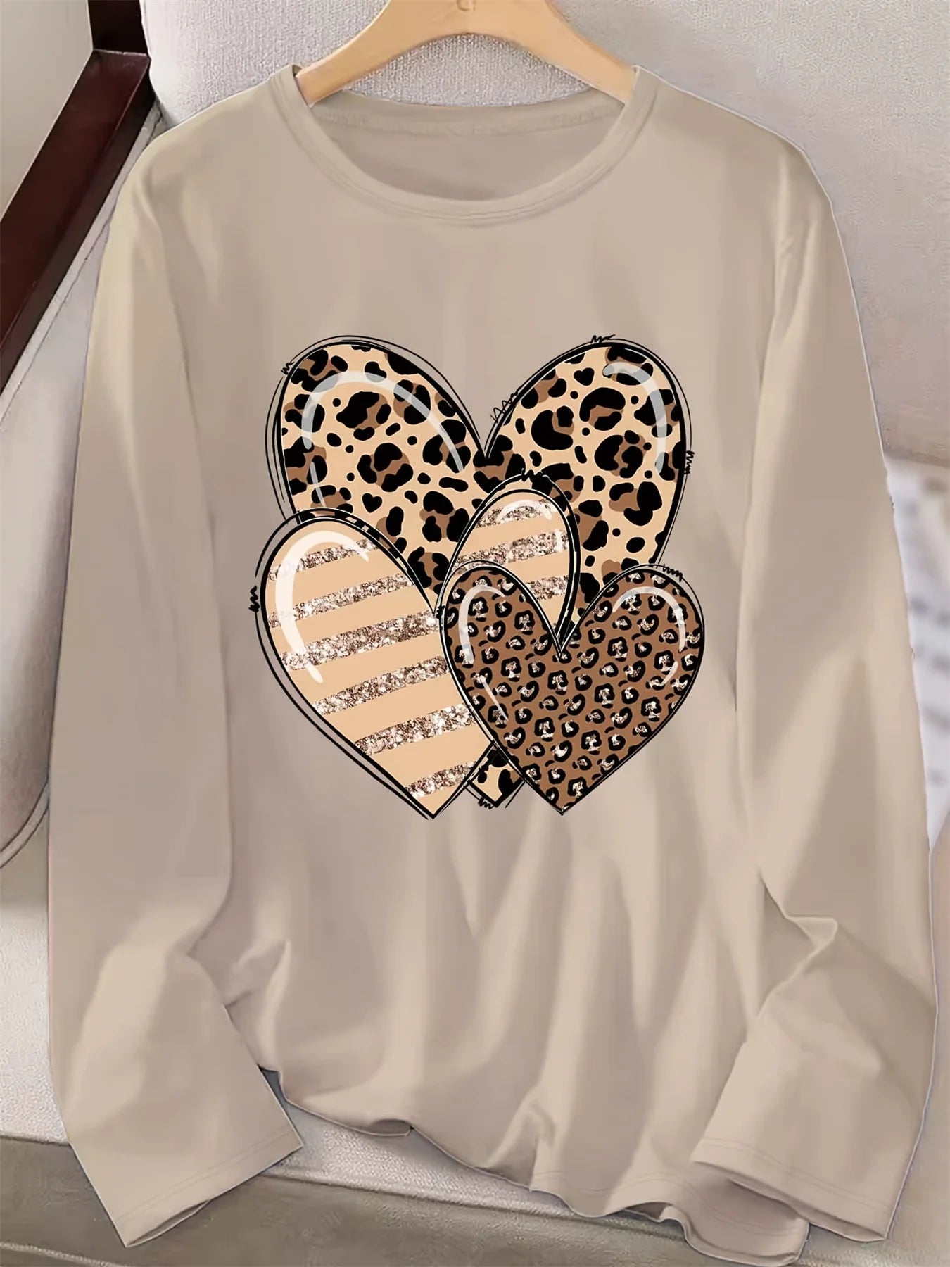 Women's Spring and Autumn 100% pure cotton fashionable casual loose heart-shaped pattern printed round neck long sleeved T-shirt