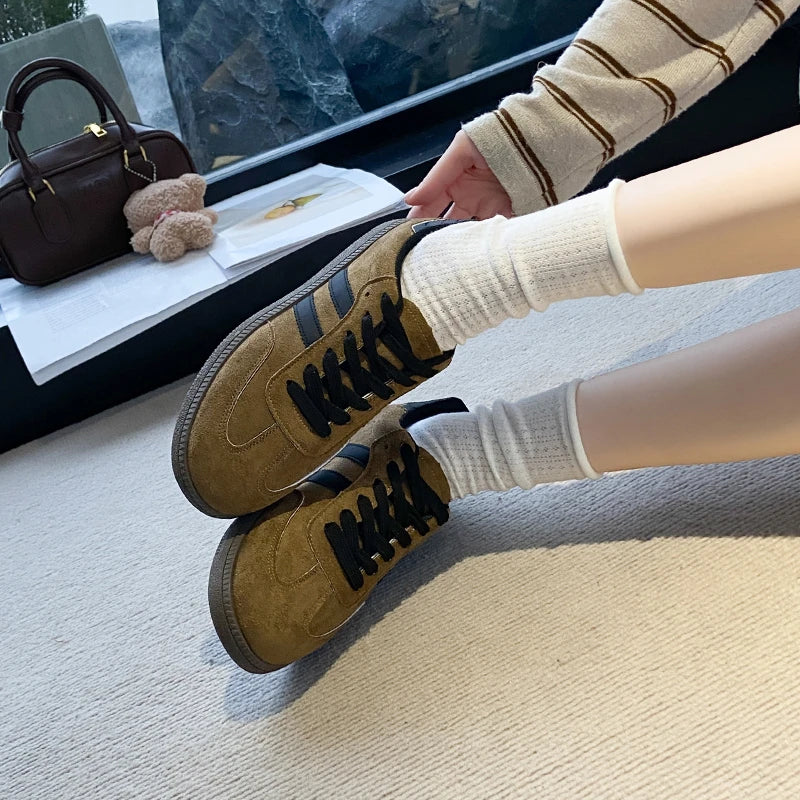 2025 Autumn New  Fashionable Comfortable Casual Sneakers Retro Thick-soled Sneakers Women's College Style Board Shoes Big Size