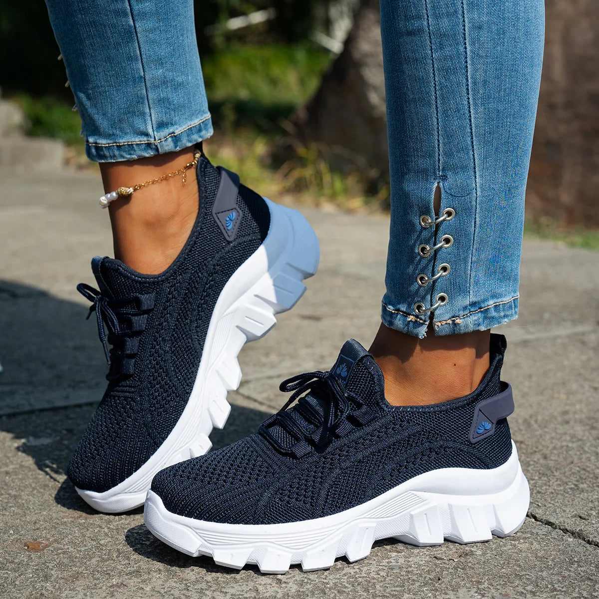 Women Shoes Mesh Casual Shoes Platform Soft Sole Tennis Shoes Knitted Shallow Vulcanized Shoe Lightweight Lace-up Women Sneakers