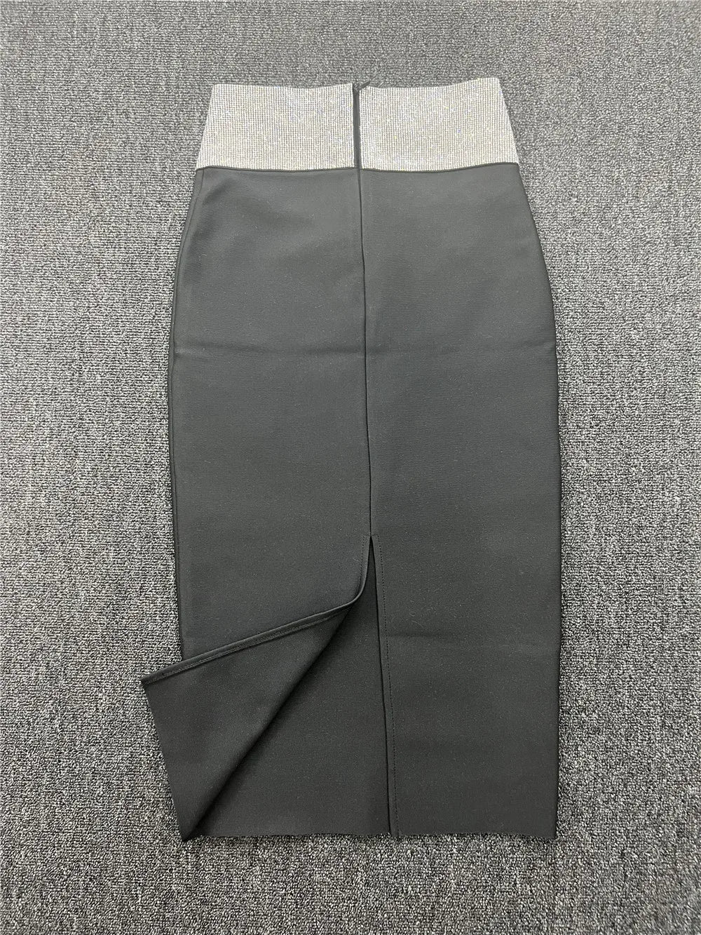 5 Colors Long Bandage Skirts Womens 2022 Luxury Diamonds Beading Waist Knee Length Elegant Formal Party Pencil Skirt Winter Wear