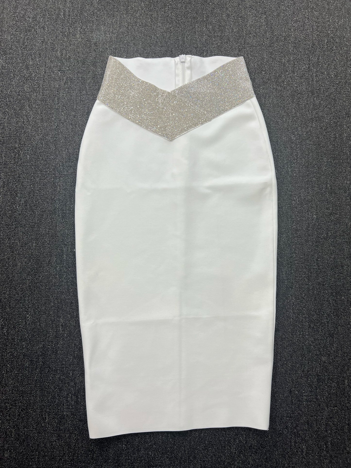 5 Colors Long Bandage Skirts Womens 2022 Luxury Diamonds Beading Waist Knee Length Elegant Formal Party Pencil Skirt Winter Wear